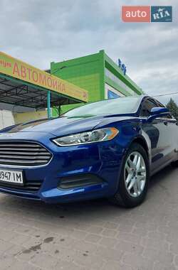 Седан Ford Fusion 2014 в Черкасах