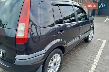 Хэтчбек Ford Fusion 2008 в 