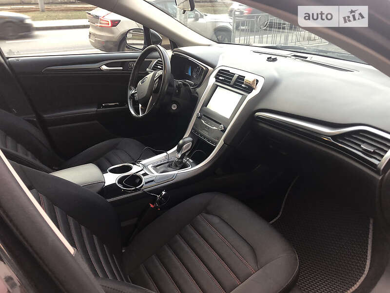 Седан Ford Fusion 2013 в Киеве