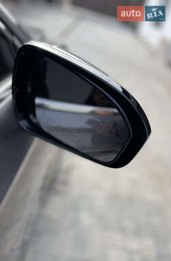 Седан Ford Fusion 2013 в 