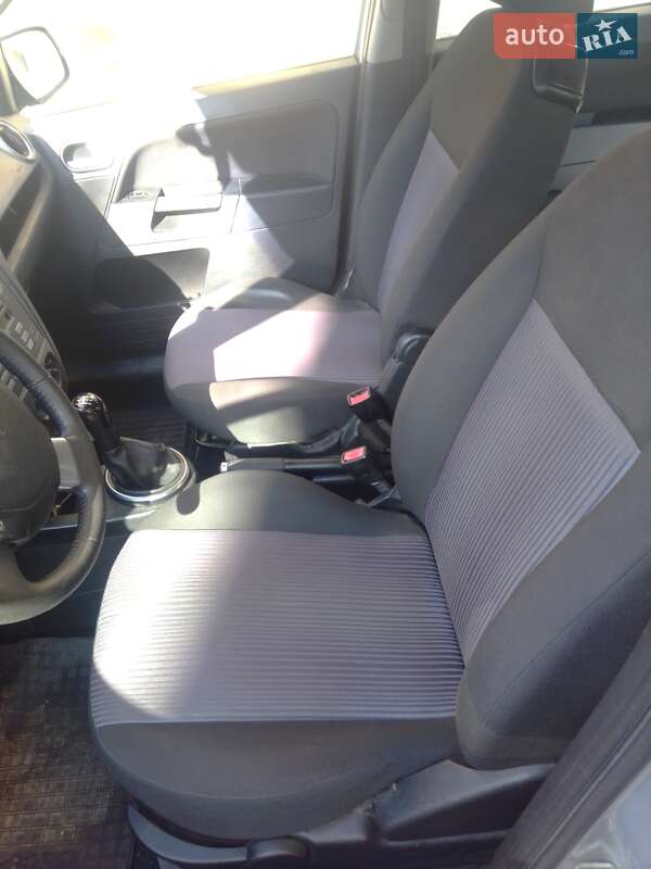 Хетчбек Ford Fusion 2011 в Києві