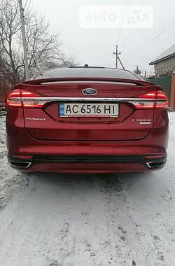 Седан Ford Fusion 2016 в Нововолинську