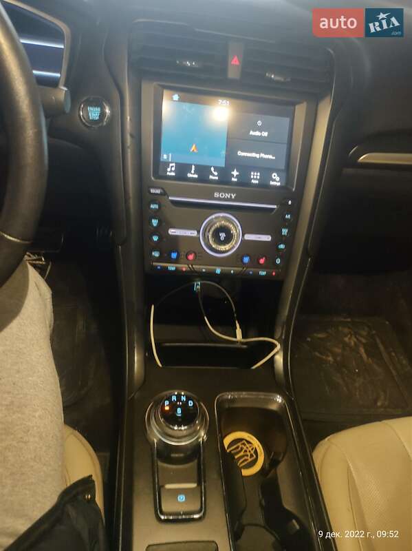 Седан Ford Fusion 2016 в Нововолынске