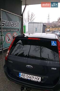 Хэтчбек Ford Fusion 2008 в 