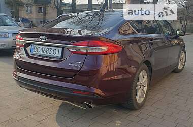 Седан Ford Fusion 2018 в Львові
