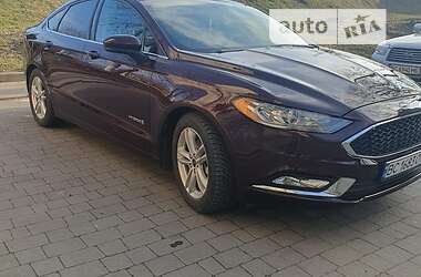 Седан Ford Fusion 2018 в Львові