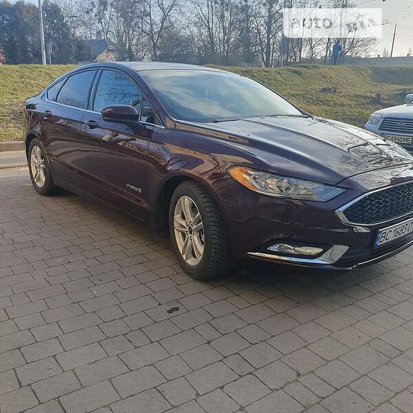 Седан Ford Fusion 2018 в Львові