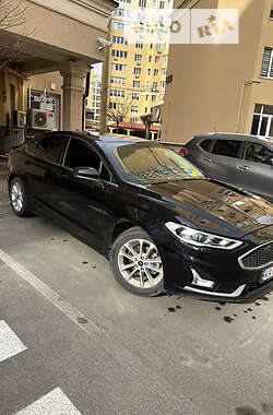 Седан Ford Fusion 2019 в Киеве