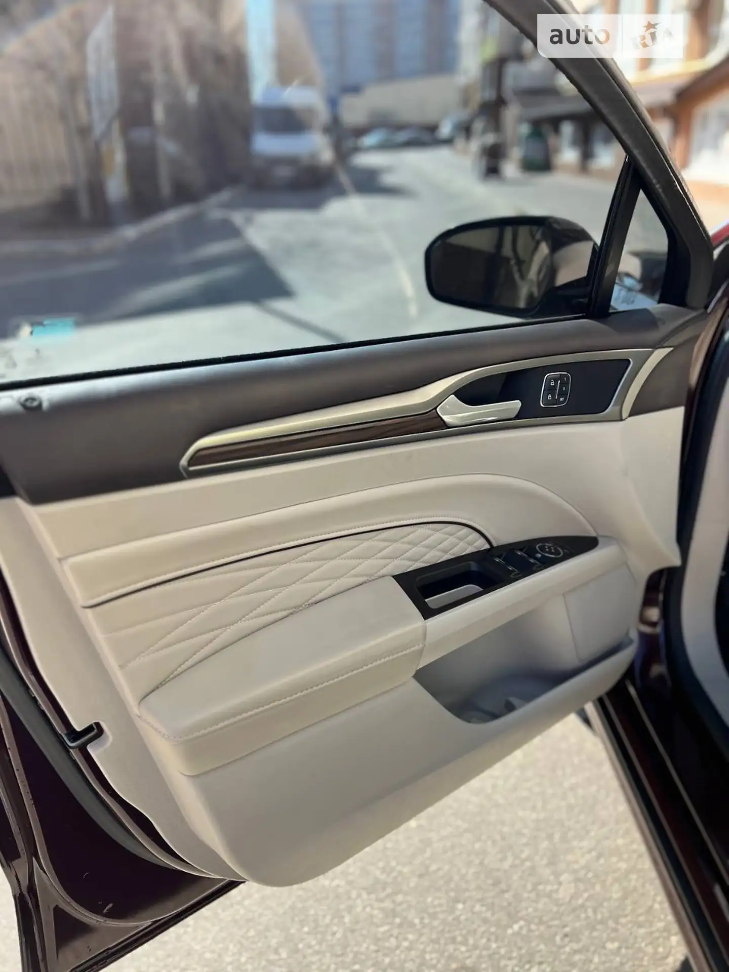 2016 Ford Fusion - мініатюра 26