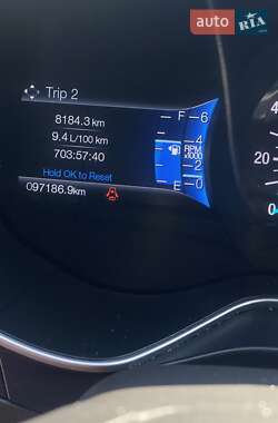 Седан Ford Fusion 2016 в Бродах
