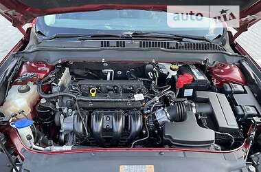 Седан Ford Fusion 2015 в 