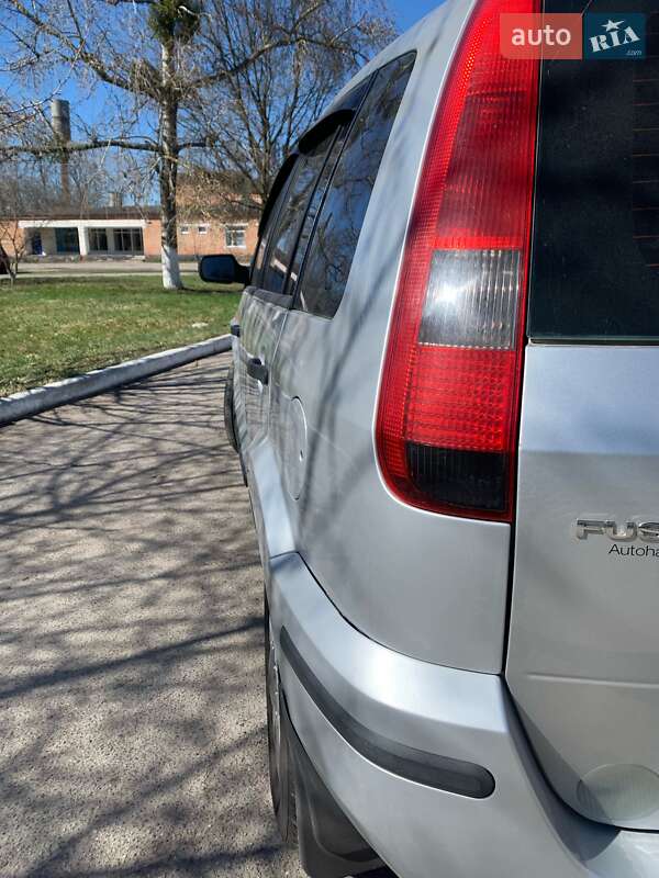 Хэтчбек Ford Fusion 2004 в Виннице