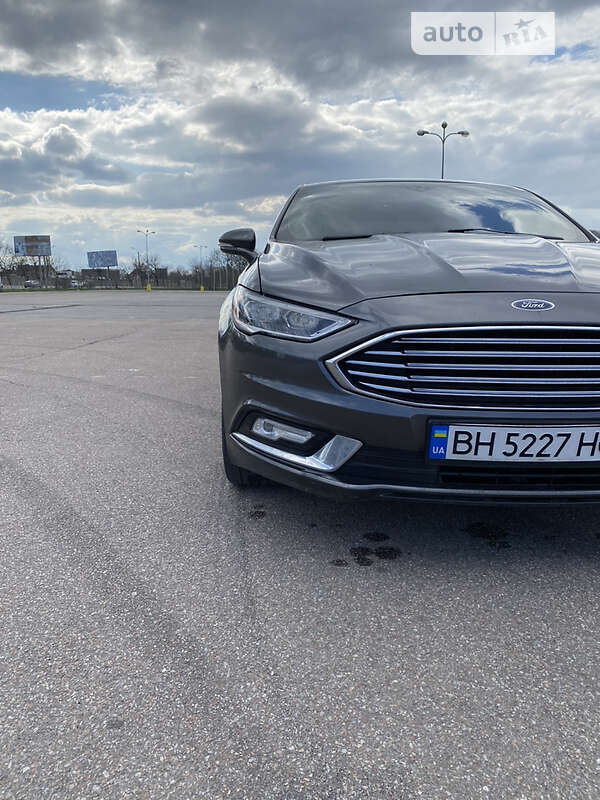 Седан Ford Fusion 2016 в Одесі