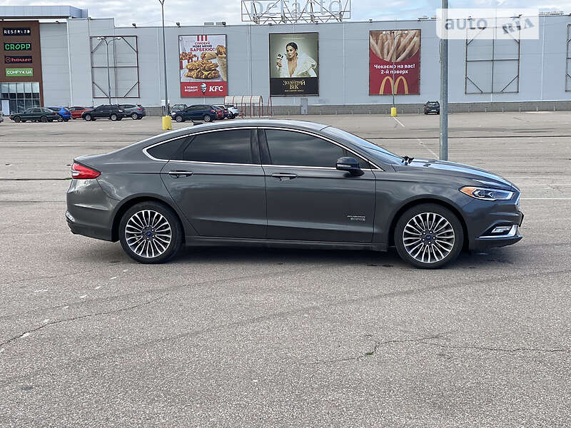Седан Ford Fusion 2016 в Одесі