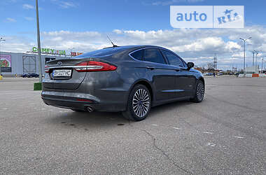 Седан Ford Fusion 2016 в Одесі