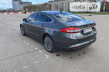 Седан Ford Fusion 2016 в Одесі