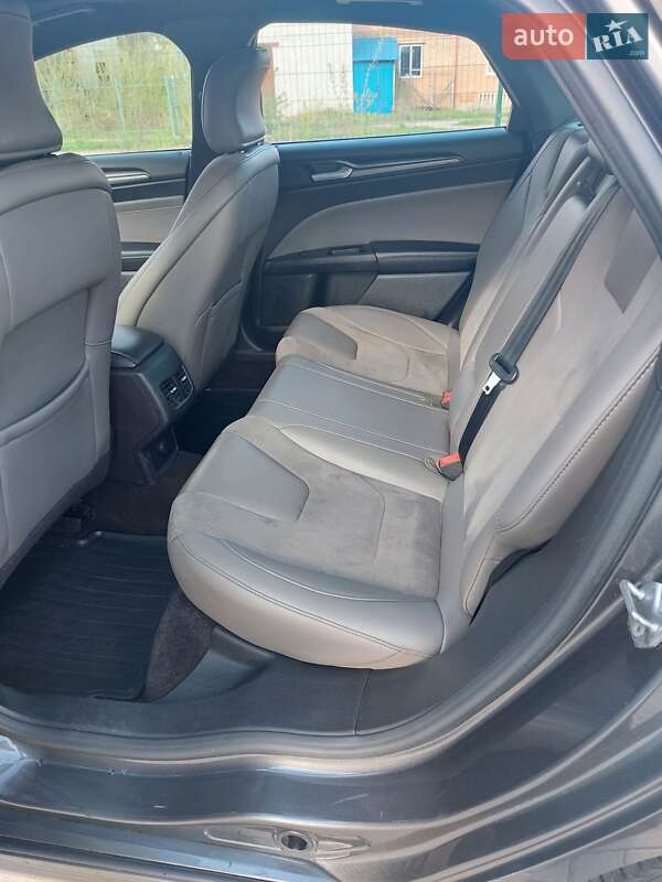Седан Ford Fusion 2017 в Житомирі