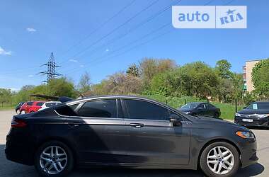 Седан Ford Fusion 2015 в 