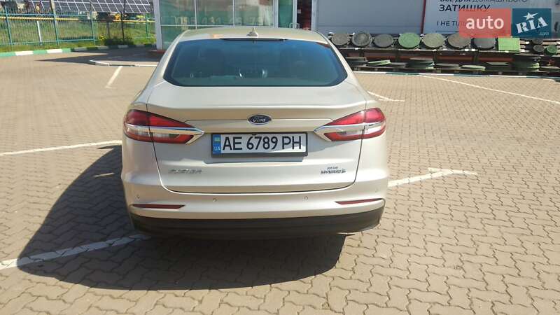 Седан Ford Fusion 2019 в Кривом Роге