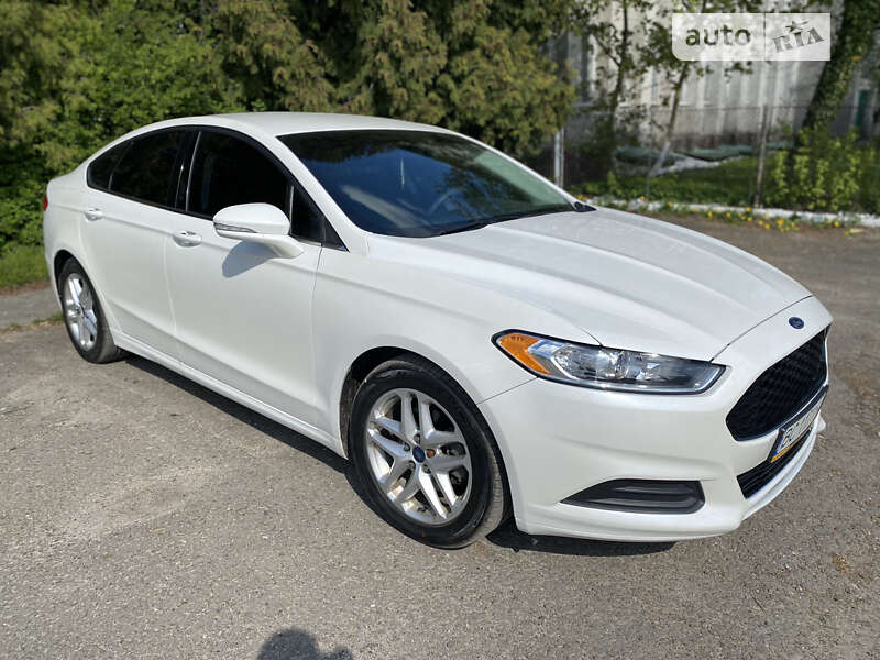 Седан Ford Fusion 2015 в Золочеве