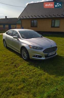 Седан Ford Fusion 2013 в Луцке