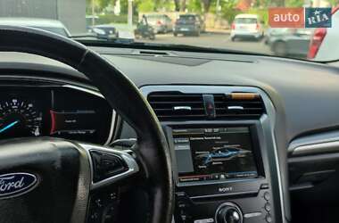 Седан Ford Fusion 2015 в Одесі