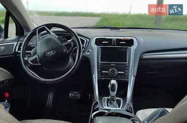 Седан Ford Fusion 2015 в Одесі