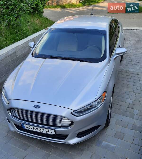 Ford Fusion 2015