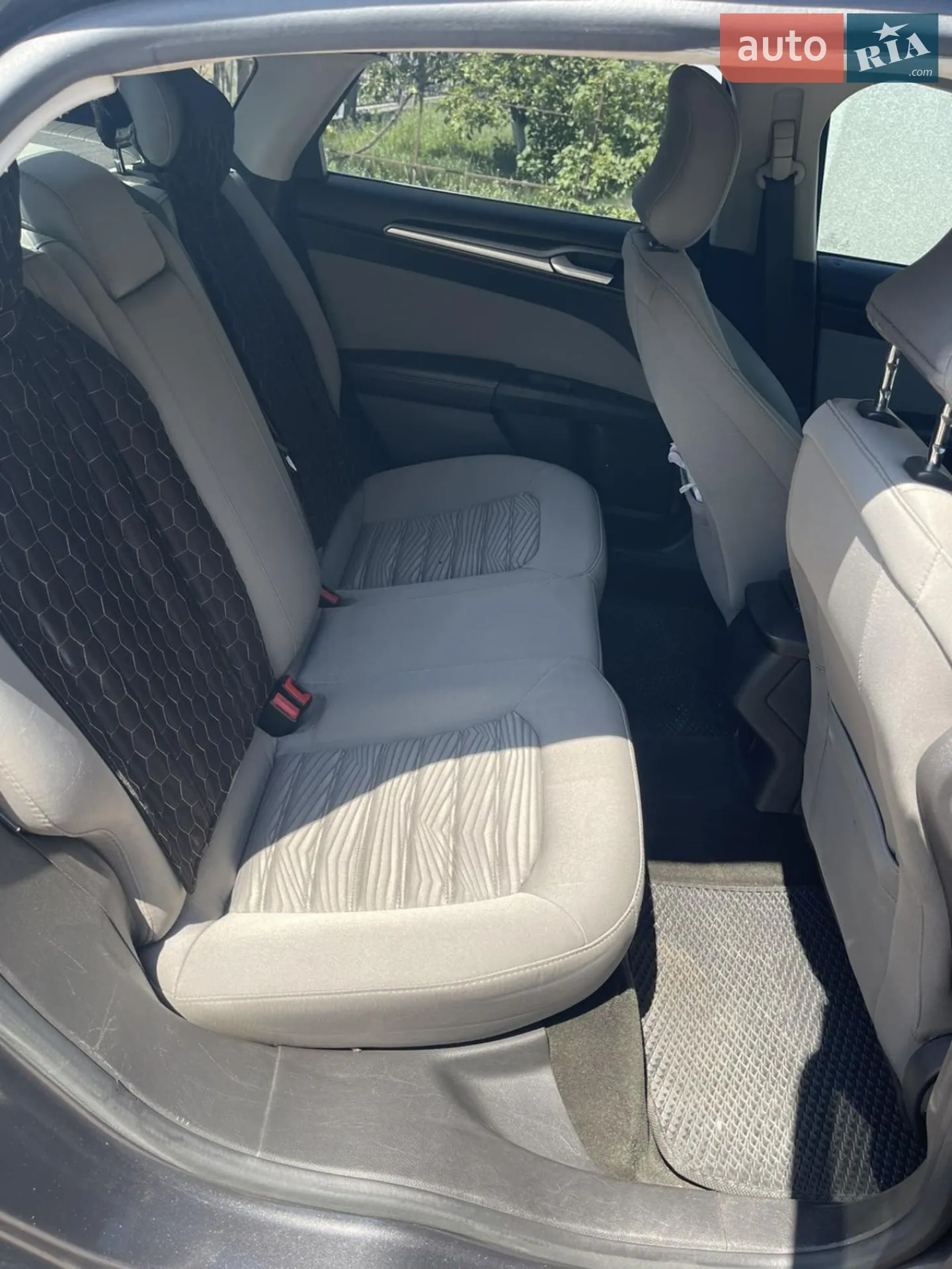 2016 Ford Fusion - мініатюра 25