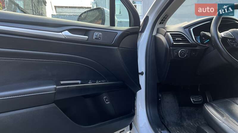 Седан Ford Fusion 2017 в Одессе