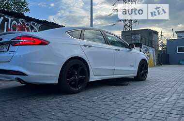 Седан Ford Fusion 2017 в Одесі