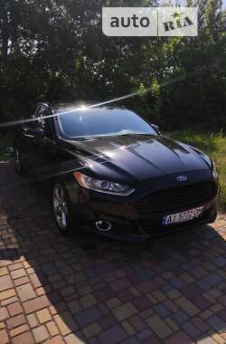 Седан Ford Fusion 2013 в 