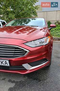 Седан Ford Fusion 2018 в 