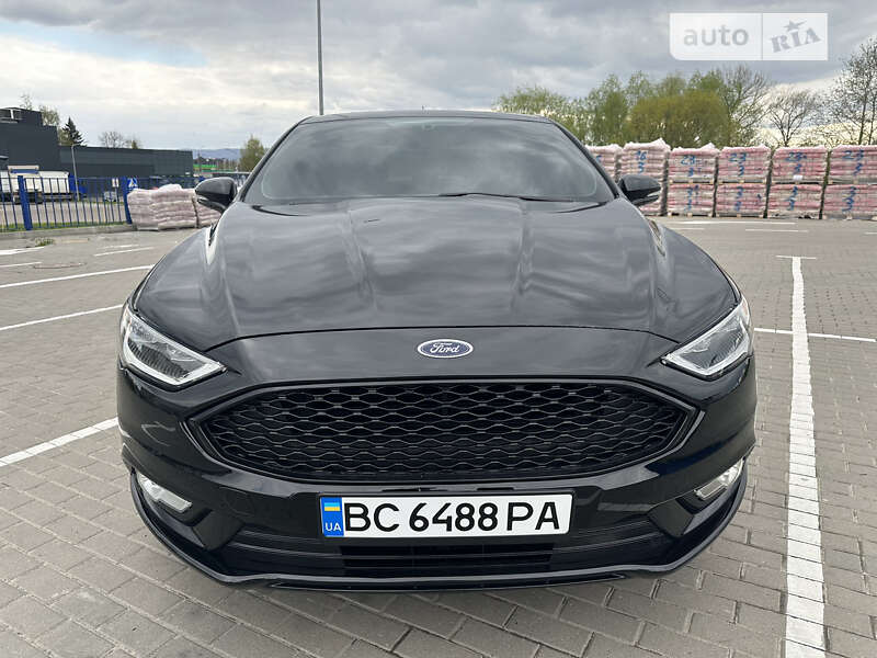 Седан Ford Fusion 2016 в Дрогобыче