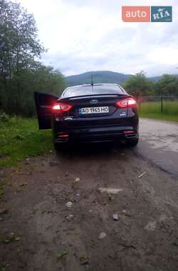 Седан Ford Fusion 2015 в Рахове