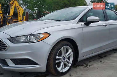 Седан Ford Fusion 2015 в Львове