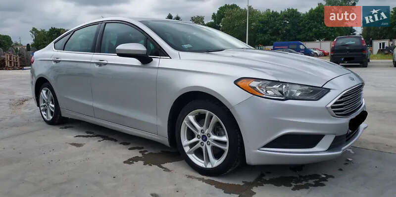 Седан Ford Fusion 2015 в 