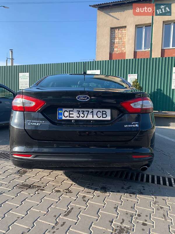 Седан Ford Fusion 2012 в Черновцах