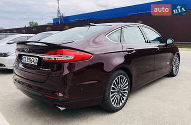 Седан Ford Fusion 2016 в Умани