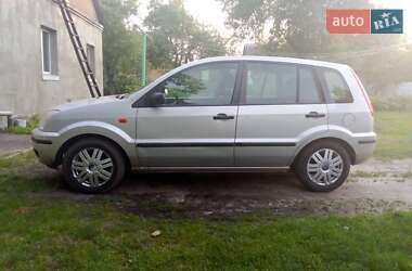 Хэтчбек Ford Fusion 2002 в Заречном