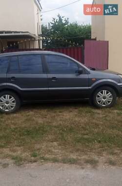 Хэтчбек Ford Fusion 2004 в Черкассах