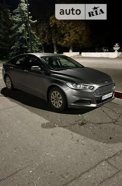 Седан Ford Fusion 2014 в Зміїві