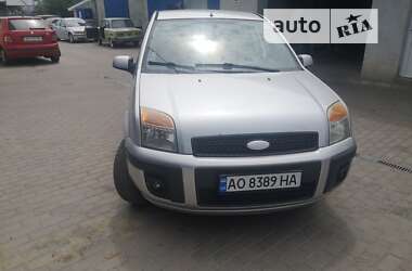 Хетчбек Ford Fusion 2005 в Ужгороді