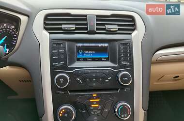 Седан Ford Fusion 2014 в 