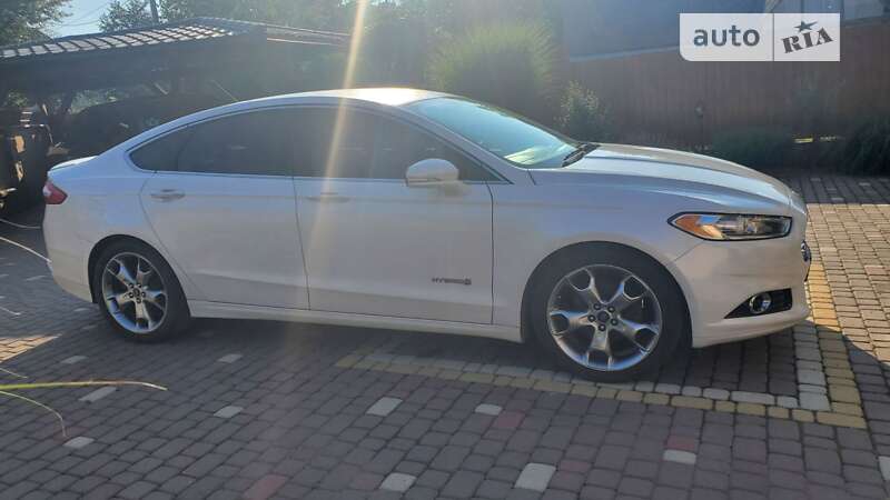 Седан Ford Fusion 2014 в Хусте фото 3 Седан Ford Fusion 2014 в Хусте