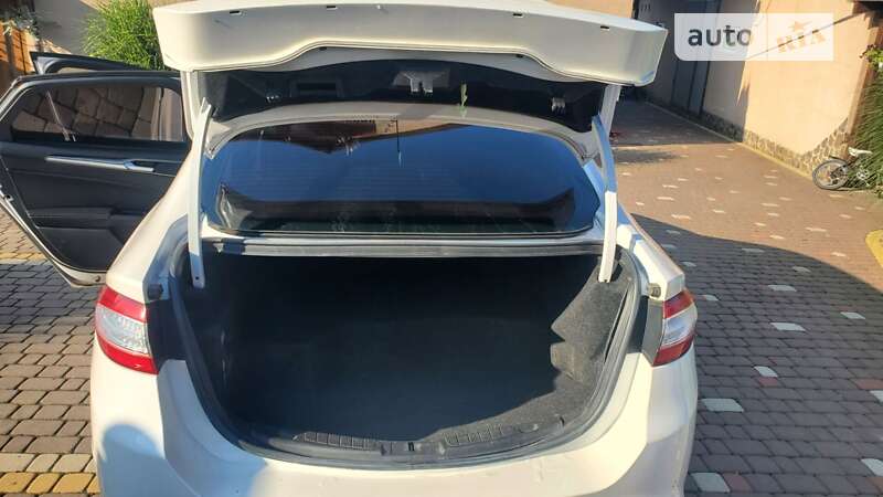 Седан Ford Fusion 2014 в Хусте фото 11 Седан Ford Fusion 2014 в Хусте