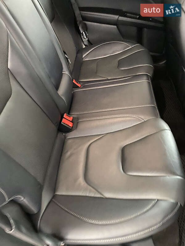 Седан Ford Fusion 2018 в Львове