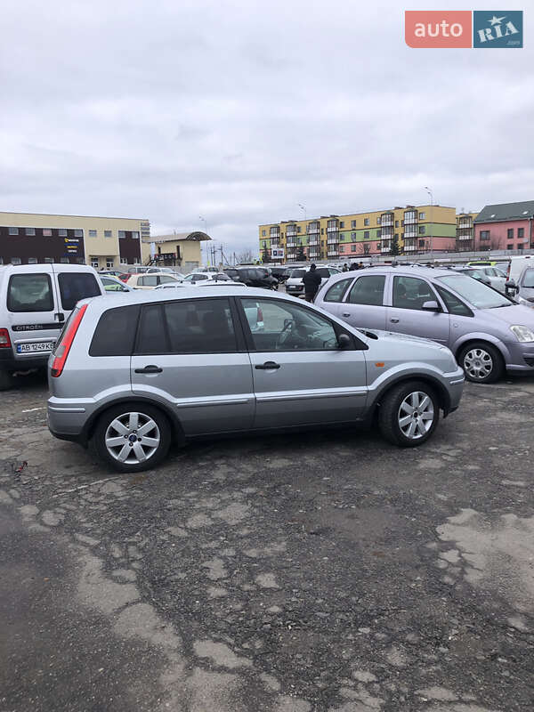 Ford Fusion 2003