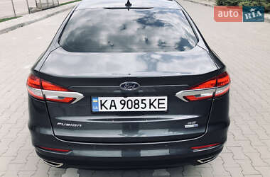 Седан Ford Fusion 2020 в 