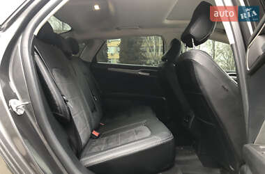 Седан Ford Fusion 2020 в 